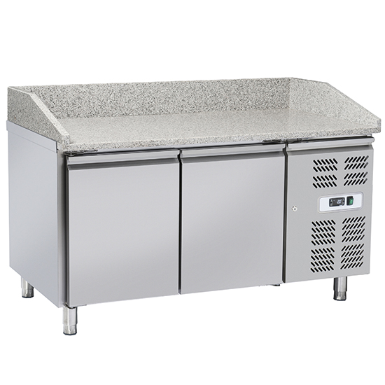 Pizzabänk GN 1/1 med kylbrunn, 3 dörrar, 260 L, Tefcold